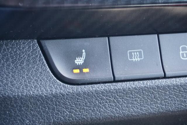 Skoda FABIA Combi 1.0 TSI Monte Carlo 110 PK | FULL LED | STOELVERW. | CARPLAY | CLIMATE |