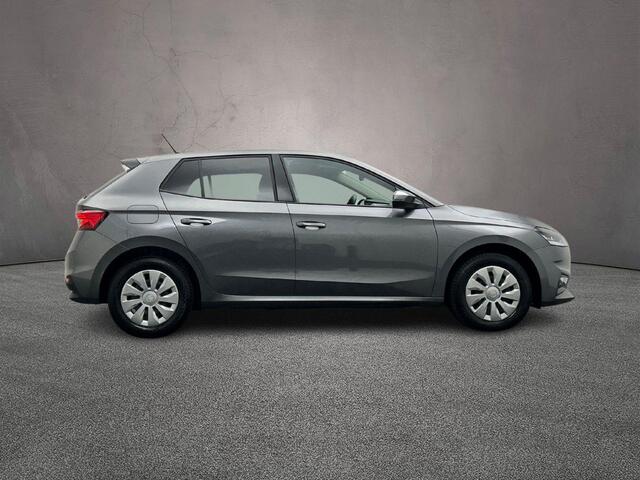 Skoda FABIA Selection 1.0 TSI 95pk Cruise control, App connect, Parkeersensor achter, LED koplampen, Airco, DAB, Radio, Bluetooth