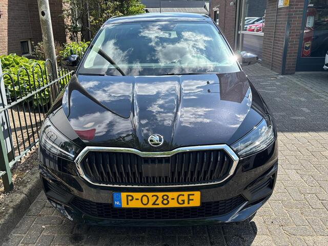 Skoda FABIA 1.0 TSI Automaat Ambition Business Automaat Automaat/Nieuw model/Trekhaak/Airco-Ecc/Navi