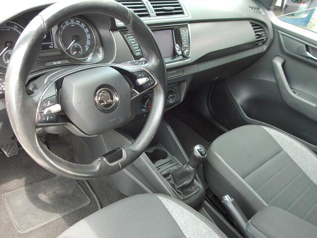 Skoda FABIA Combi 1.0 TSI Business Edition, Carplay + Android Auto / Cruise control / Parkeersensoren / 16' LMV