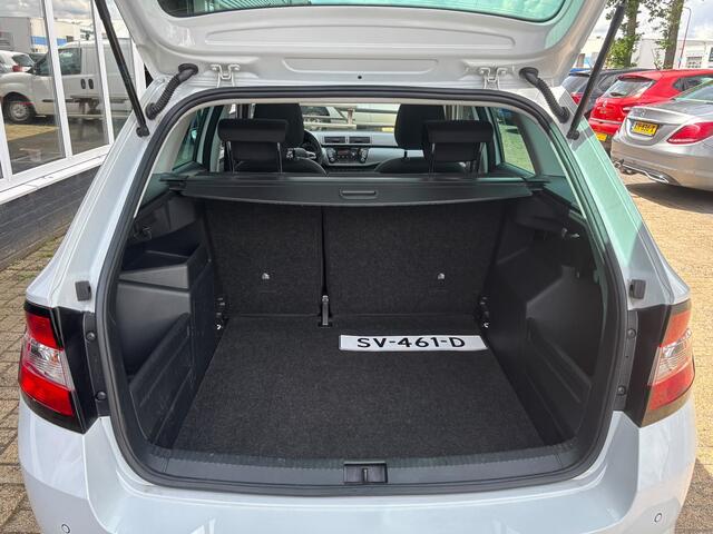 Skoda FABIA Combi 1.0 TSI Style Business | Trekhaak | Pano | Stoelverwarming | Apple Carplay