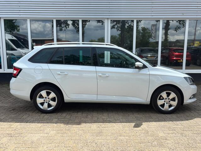 Skoda FABIA Combi 1.0 TSI Style Business | Trekhaak | Pano | Stoelverwarming | Apple Carplay