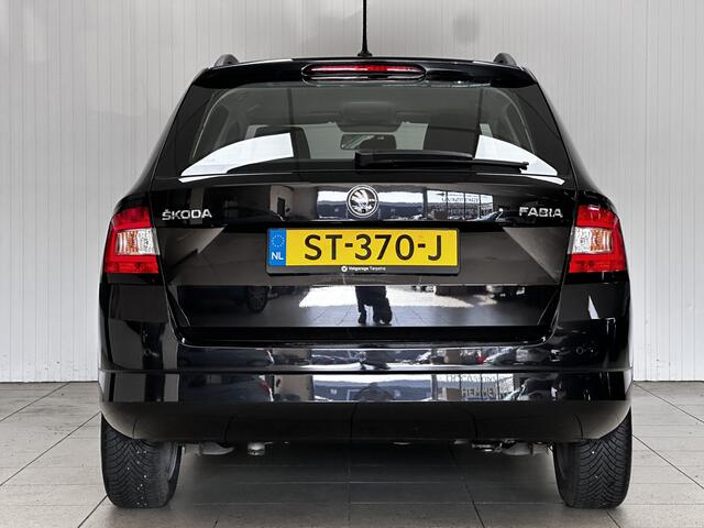 Skoda FABIA Combi 1.0 TSI Clever/ LED Dagrijverl./ 15''LMV/ Airco/ Navi/ Cruise/ Bluetooth/ Multi.LEDER.Stuur/ Elek.Pakket/ Isofix/ PDC Achter.