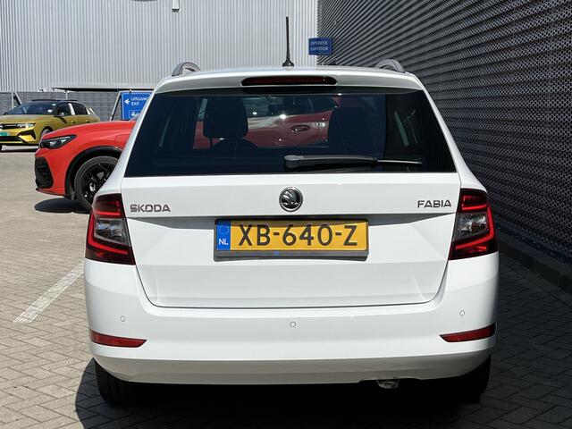Skoda FABIA Combi 1.0 Clever / Navigatie / Cruise controle / Parkeersensoren achter / Climate controle /