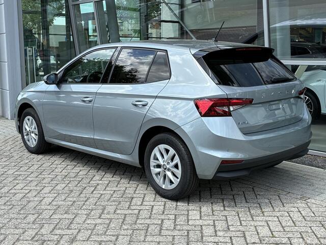 Skoda FABIA Selection 1.0 TSI 95 PK | Getitnt glas | 16" Lichtmetalen velgen | Apple Carplay/Android Auto |