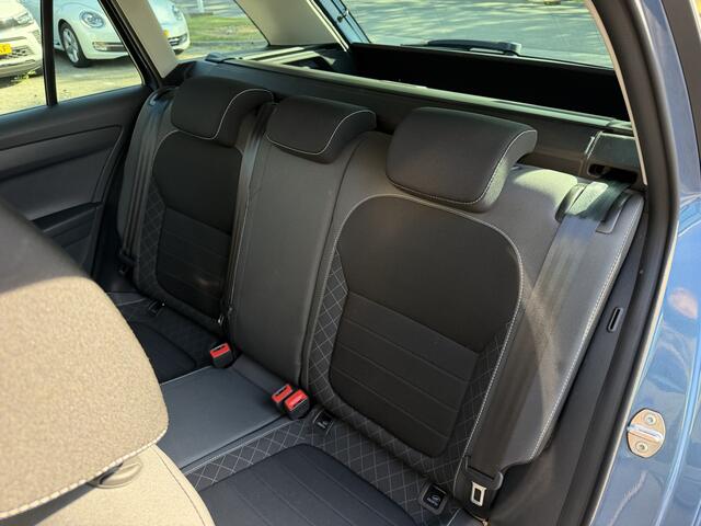 Skoda FABIA Combi 1.0 TSI Ambition / Cruise C. / Airco / Multimedia / Parkeersensor A./