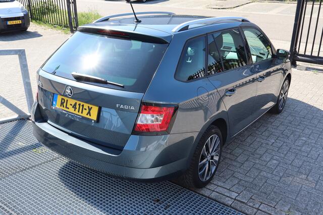 Skoda FABIA Combi 1.0 TSI Drive Nederlandse auto! Cruise control/Climate control/Parkeersensoren/Navigatie/Bluetooth/Elektrische ramen/Licht metalen velgen