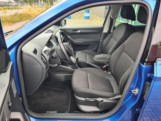 Skoda FABIA Combi 1.2 TSI Drive | Navigatie | Trekhaak | PDC achter | Apple Carplay - Android Auto | DAB | Extra getint glas achter | 4-seizoenenbanden | NAP