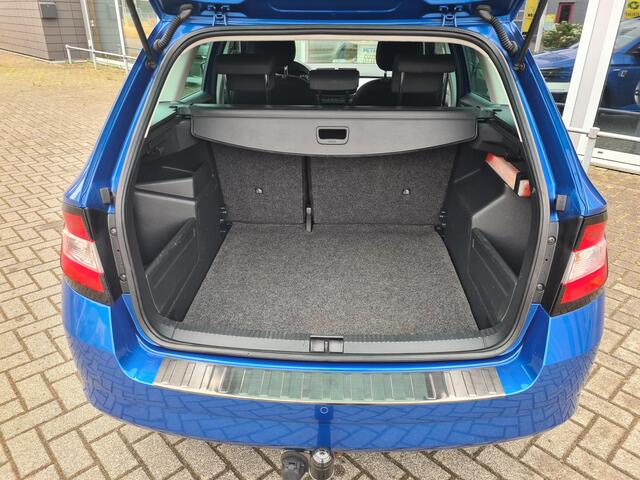 Skoda FABIA Combi 1.2 TSI Drive | Navigatie | Trekhaak | PDC achter | Apple Carplay - Android Auto | DAB | Extra getint glas achter | 4-seizoenenbanden | NAP