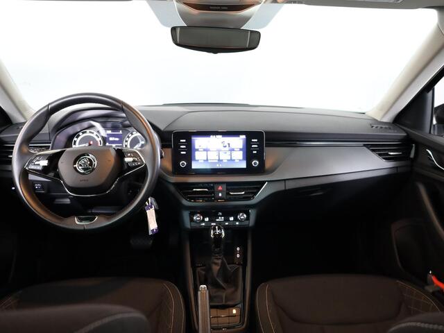 Skoda Kamiq 1.0 TSI Ambition 110 pk Automaat (DSG) | Verlengde garantie | Navigatie via App | Parkeersensoren achter | Autom. airco | LED koplampen |