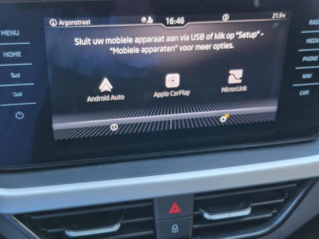 Skoda Kamiq 1.0 TSI Ambition | Navigatie | Climate Control | Parkeersensoren | Lichtmetalen Velgen | Digitaal Dashboard |
