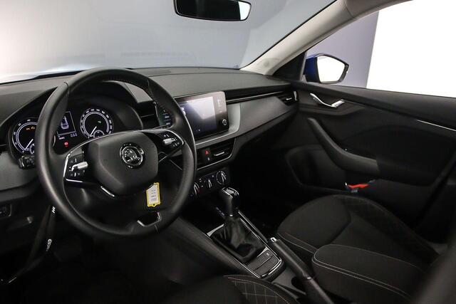 Skoda Kamiq Ambition 1.0 TSI 110pk DSG Automaat Cruise control, Airco, Parkeersensor achter, App connect, DAB, Radio, LED koplampen, Bluetooth