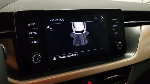 Skoda Kamiq 1.0 TSI DSG Style | Navigatie | Lane Assist | Cruise Control | Elektrische Achterklep | Lichtmetalen Velgen | LED | DAB | Climatronic |