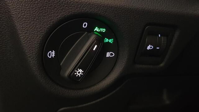 Skoda Kamiq 1.0 TSI DSG Style | Navigatie | Lane Assist | Cruise Control | Elektrische Achterklep | Lichtmetalen Velgen | LED | DAB | Climatronic |