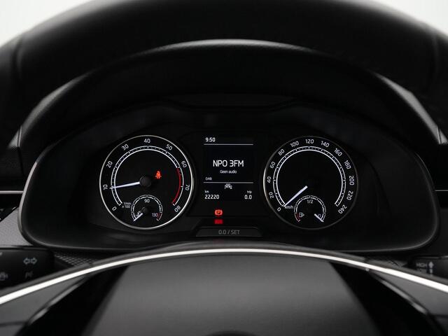 Skoda Kamiq Ambition 1.0 TSI 110 pk | LED koplampen | Parkeersensoren achter | Cruise Control | Lederen multifunctioneel stuurwiel | 16 inch