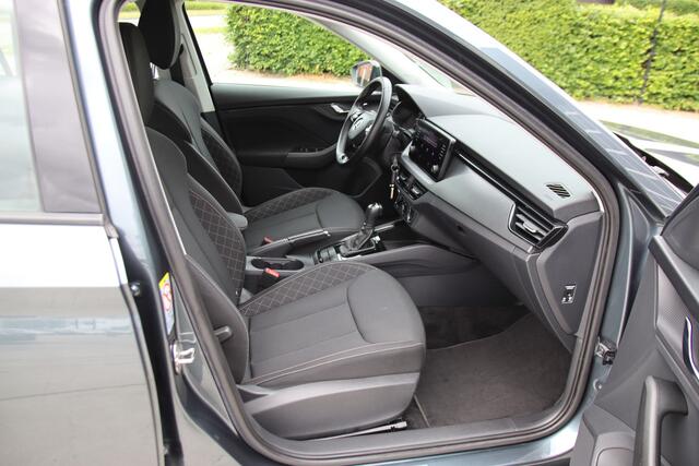 Skoda Kamiq 1.0 TSI DSG Style Business Stoelvw, Camera-Carplay, Nieuwstaat Lente aanbieding!