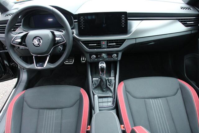 Skoda Kamiq 1.5 TSI ACT Sport Business VIRTUAL, CAMERA, 150PK, PANODAK, MONTE CARLO, TREKHAAK