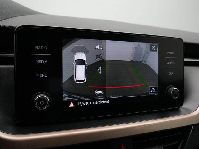Skoda Kamiq 1.0 TSI 115 pk Style | Achteruitrijcamera | Navigatie | Stoelverwarming | Adaptive Cruise