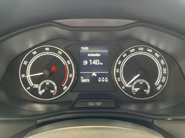 Skoda Kamiq 1.0 TSI 110pk Ambition · Apple/Android Car Play · Airco · DAB · Cruise Control · 16"Velgen · LED Koplampen · Lane Assist · Garantie t/m 30-03-2027 of 100.000km