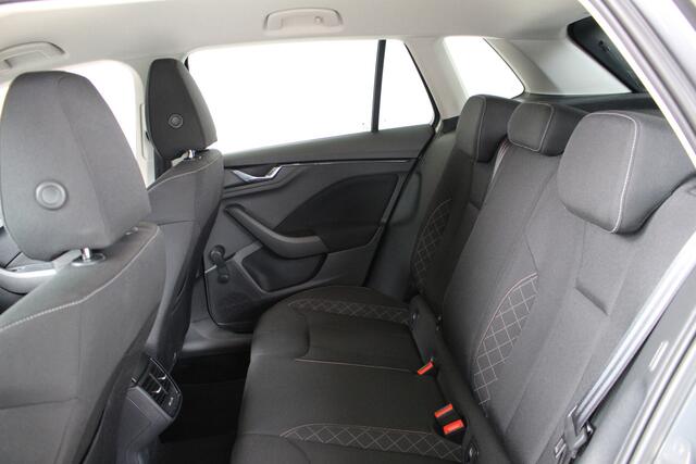 Skoda Kamiq 1.0 TSI DSG Ambition Apple Carplay/ Android Auto | Climate Control | Sportvelgen | Parkeersensoren