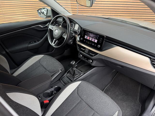Skoda Kamiq 1.5 TSI ACT Sport Business Trekhaak / Carplay / Led / Lm Velgen / Sportstoelen