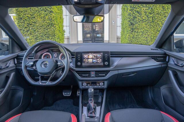 Skoda Kamiq 1.5 TSI ACT Monte Carlo PANO | CAMERA | CARPLAY | STOELVERWARMING