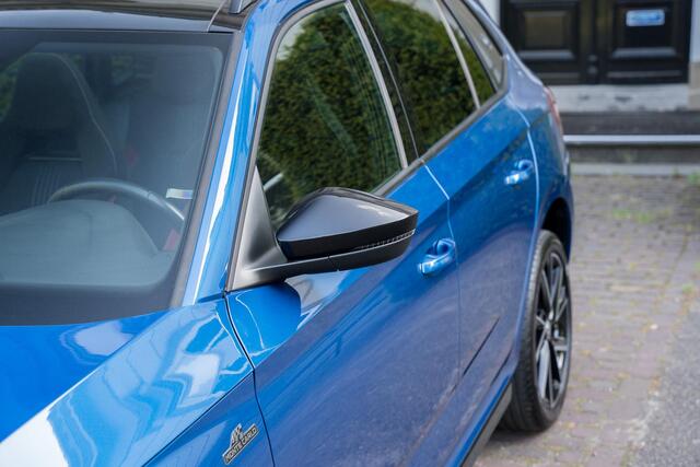 Skoda Kamiq 1.5 TSI ACT Monte Carlo PANO | CAMERA | CARPLAY | STOELVERWARMING