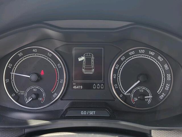 Skoda Kamiq 1.0 TSI Ambition Bolero Airco / Parkeersensoren / Trekhaak wegklapbaar / App-connect / LED / Cruise
