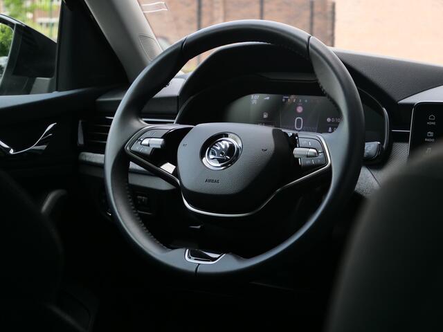 Skoda Kamiq 1.0 TSI Business Edition Apple CarPlay / Camera / Keyless