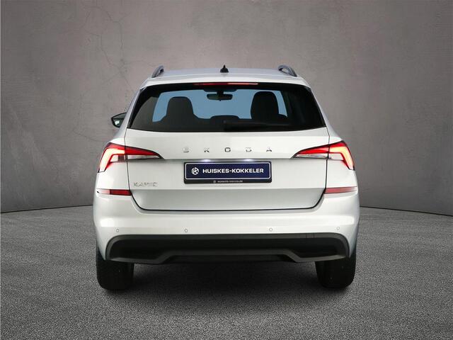 Skoda Kamiq Ambition 1.0 TSI 110pk Cruise control, Parkeersensor achter, LED koplampen, Airco, DAB, Radio, Bluetooth, App connect
