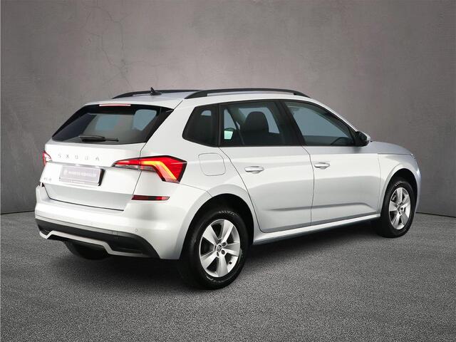 Skoda Kamiq Ambition 1.0 TSI 110pk Cruise control, Parkeersensor achter, LED koplampen, Airco, DAB, Radio, Bluetooth, App connect