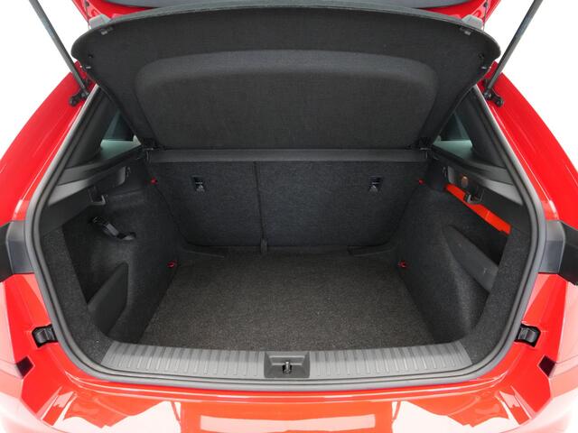 Skoda Kamiq 1.0 TSI 110pk DSG Sport Business Navi via App Pdc Clima Cruise Sportstoelen