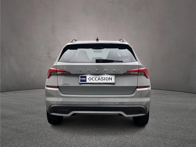 Skoda Kamiq Sport Business 1.0 TSI 110pk DSG Automaat Trekhaak, Parkeersensoren, Stoelverwarming, Airco, DAB, Radio, LED koplampen, App connect