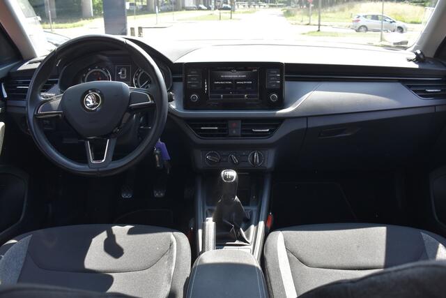 Skoda Kamiq 1.0 TSI Active Carplay Navi | Cruise Control | Parkeercamera | Trekhaak | 12 mnd BOVAG garantie Whatsapp 06-53188999