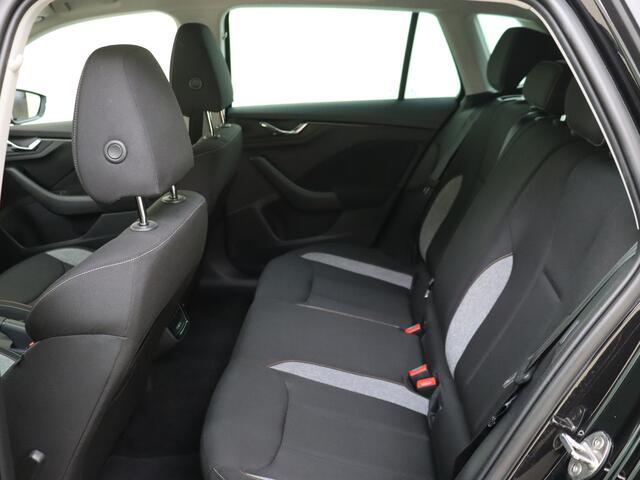Skoda Kamiq 1.0 TSI Business Edition | Parkeercamera | Apple Carplay / Android Auto | Keyless |