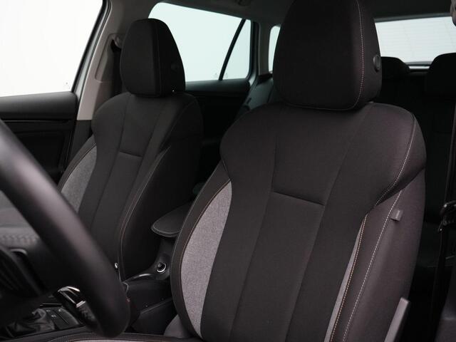 Skoda Kamiq 1.0 TSI 110 pk DSG Selection | Achteruitrijcamera | Carplay | Cruise Control | Virtual Cockpit | 2-zone Climatronic