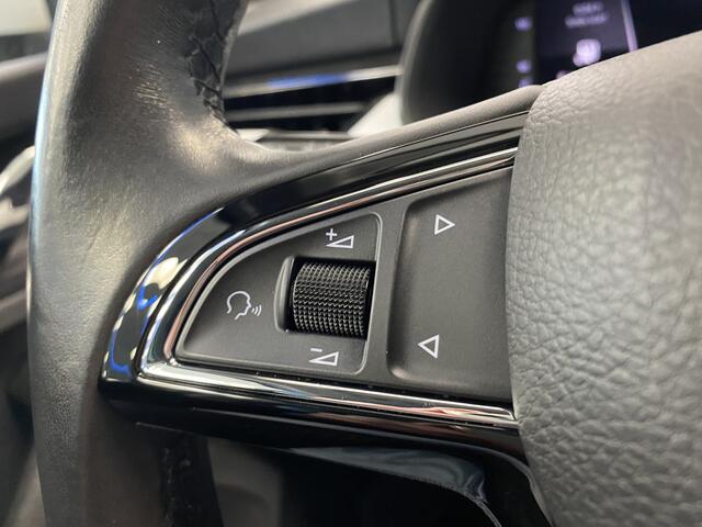 Skoda Kamiq 1.5 TSI ACT Business Edition Carplay PDC Trekhaak Automaat 150PK! 2 Jaar garantie mogelijk* ( vraag naar de voorwaarde)