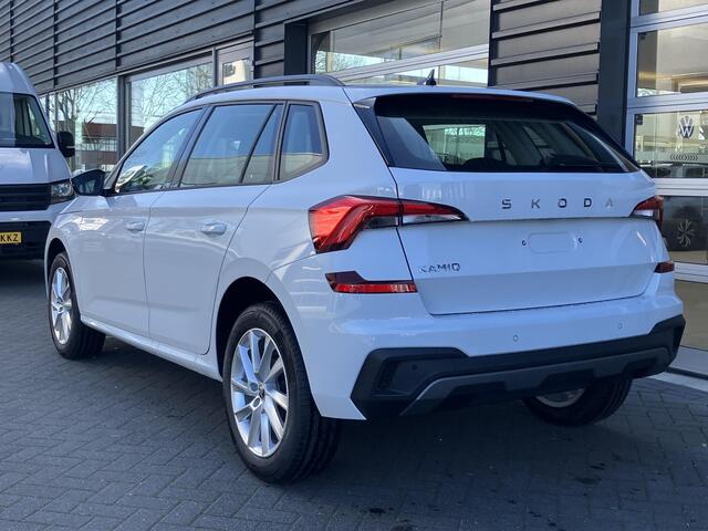 Skoda Kamiq Selection 1.0 TSI 115 PK SUV 6 versn. Hand | 17" lichtmetalen velgen | Apple Carplay/Android Auto | Parkeersensoren | Climatronic |