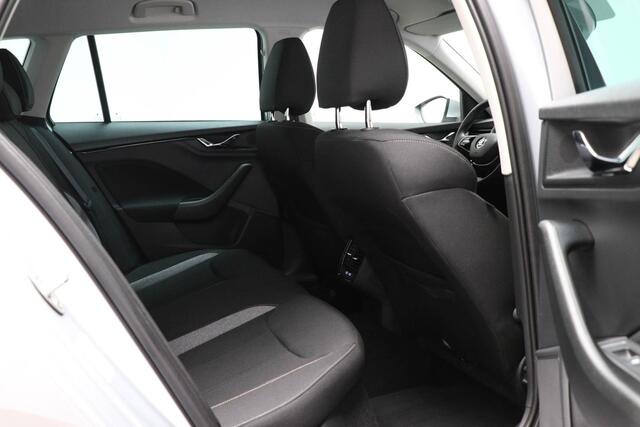 Skoda Kamiq 1.0 TSI Business Edition | WINTER / TRAVEL- PACK | STUURVERWARMING | DAB | APPLE | CAMERA