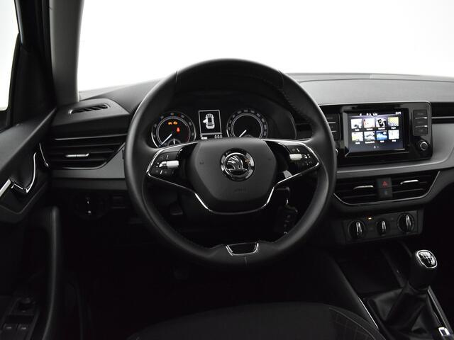Skoda Kamiq 1.0 TSI 110pk Ambition · Apple/Android Car Play · Airco · DAB · Cruise Control · 16"Velgen · LED Koplampen · Lane Assist · Garantie t/m 30-03-2027 of 100.000km