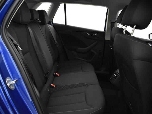 Skoda Kamiq 1.0 TSI 110pk Ambition · Apple/Android Car Play · Airco · DAB · Cruise Control · 16"Velgen · LED Koplampen · Lane Assist · Garantie t/m 30-03-2027 of 100.000km