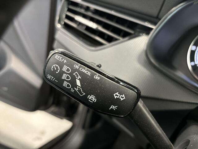 Skoda Kamiq 1.0 Tsi 110pk DSG Business Edition · Camera · Apple/Android Car Play · P-Sensoren · Cruise Control · Stoelverwarming · 16'' Inch · Garantie t/m 09-05-2027 of 120.000km
