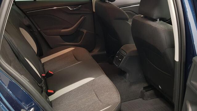Skoda Kamiq 1.0 TSI DSG Style | Navigatie | Lane Assist | Cruise Control | Elektrische Achterklep | Lichtmetalen Velgen | LED | DAB | Climatronic |