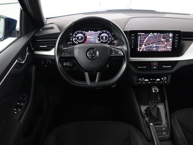 Skoda Kamiq 1.0 TSI Sport | Stoelverwarming | Virtual Cockpit | Camera | Adaptive cruise | Trekhaak | Verwarmde voorruit | Keyless | Full LED | Carplay | Navigatie