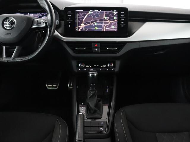 Skoda Kamiq 1.0 TSI Sport | Stoelverwarming | Virtual Cockpit | Camera | Adaptive cruise | Trekhaak | Verwarmde voorruit | Keyless | Full LED | Carplay | Navigatie