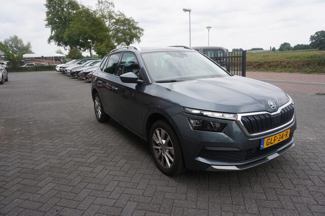 Skoda Kamiq 1.0 TSI STYLE LUXE!! AUG 2021 DIGITALE COCKPIT STOELVERWARMING FULL LED AFN.TREKHAAK NAVIGATIE ANDROID-APPLECARPLAY ECC AIRCO CRUISECONTROL PDC V+A 17INCH ENZ...