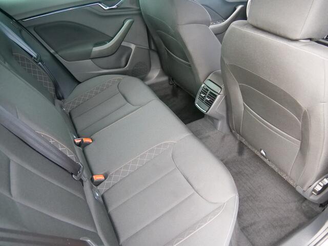 Skoda Kamiq 1.5 TSI ACT Business Edition 150 Pk Automaat Apple Carplay / DAB / Camera