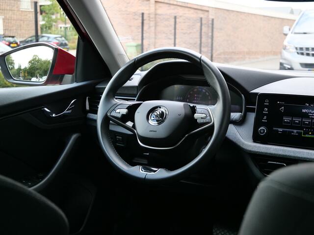 Skoda Kamiq 1.0 TSI 115 Pk Business Edition Automaat Apple Carplay / DAB / Camera / Keyless