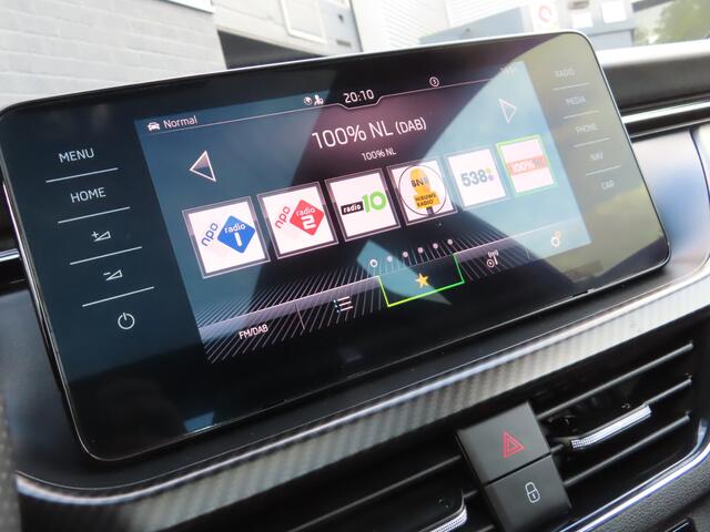 Skoda Kamiq 1.5 TSI ACT Monte Carlo DSG | panorama dak | achteruitrijcamera | adaptive cruise