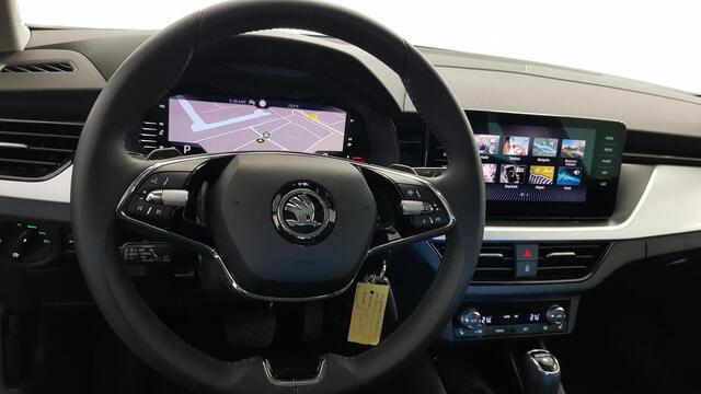 Skoda Kamiq 1.0 TSI 110PK DSG Style Drive 125 | Navigatie | Climate Control | DAB | Digitale cockpit | Cruise Control adaptive | Parkeer sensoren V+A | Stoelverwarming